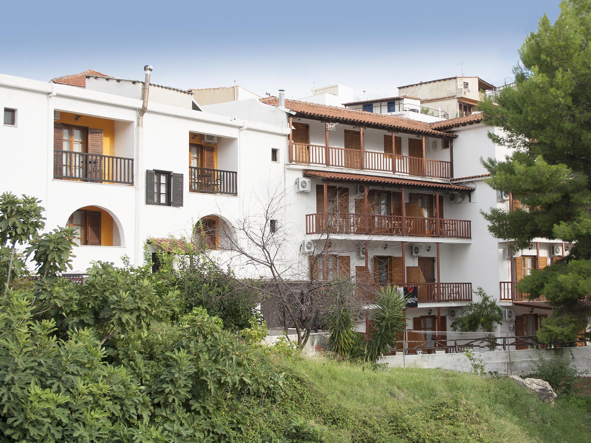 Eliza Guest house 2*