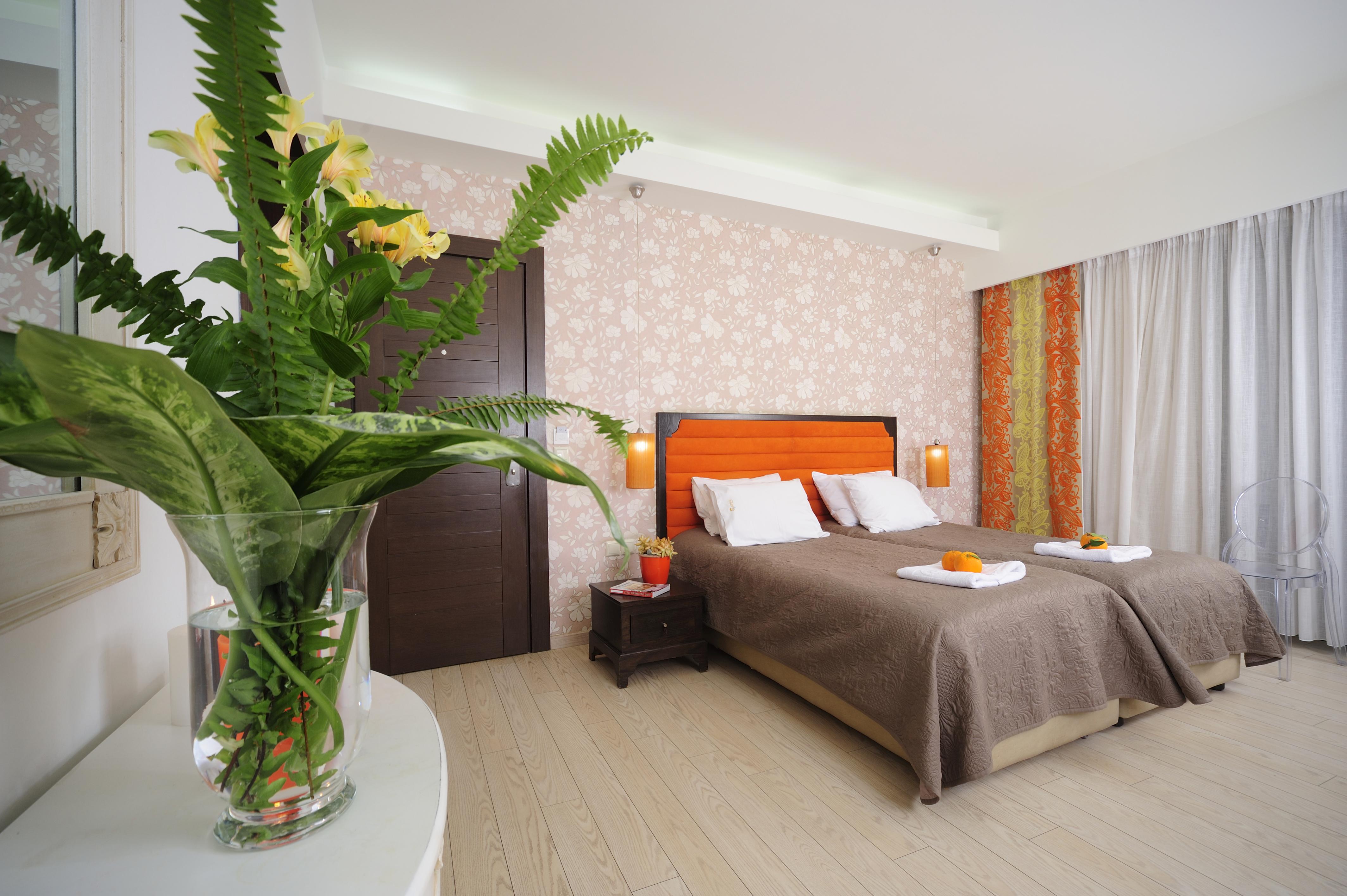 Steris Elegant & Rethymno (Crete)