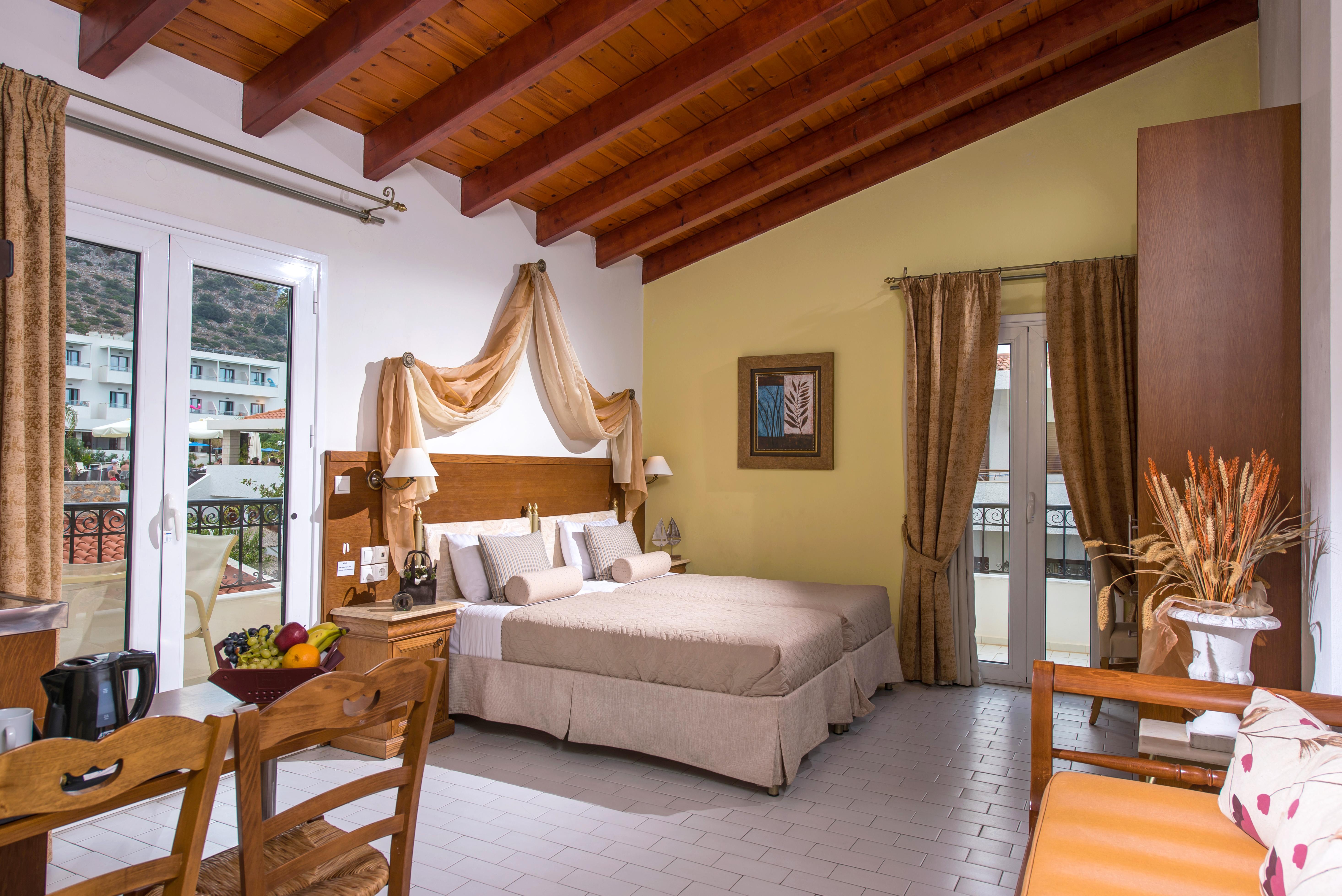 Aparthotel Camelot Royal Beds By Estia 3*