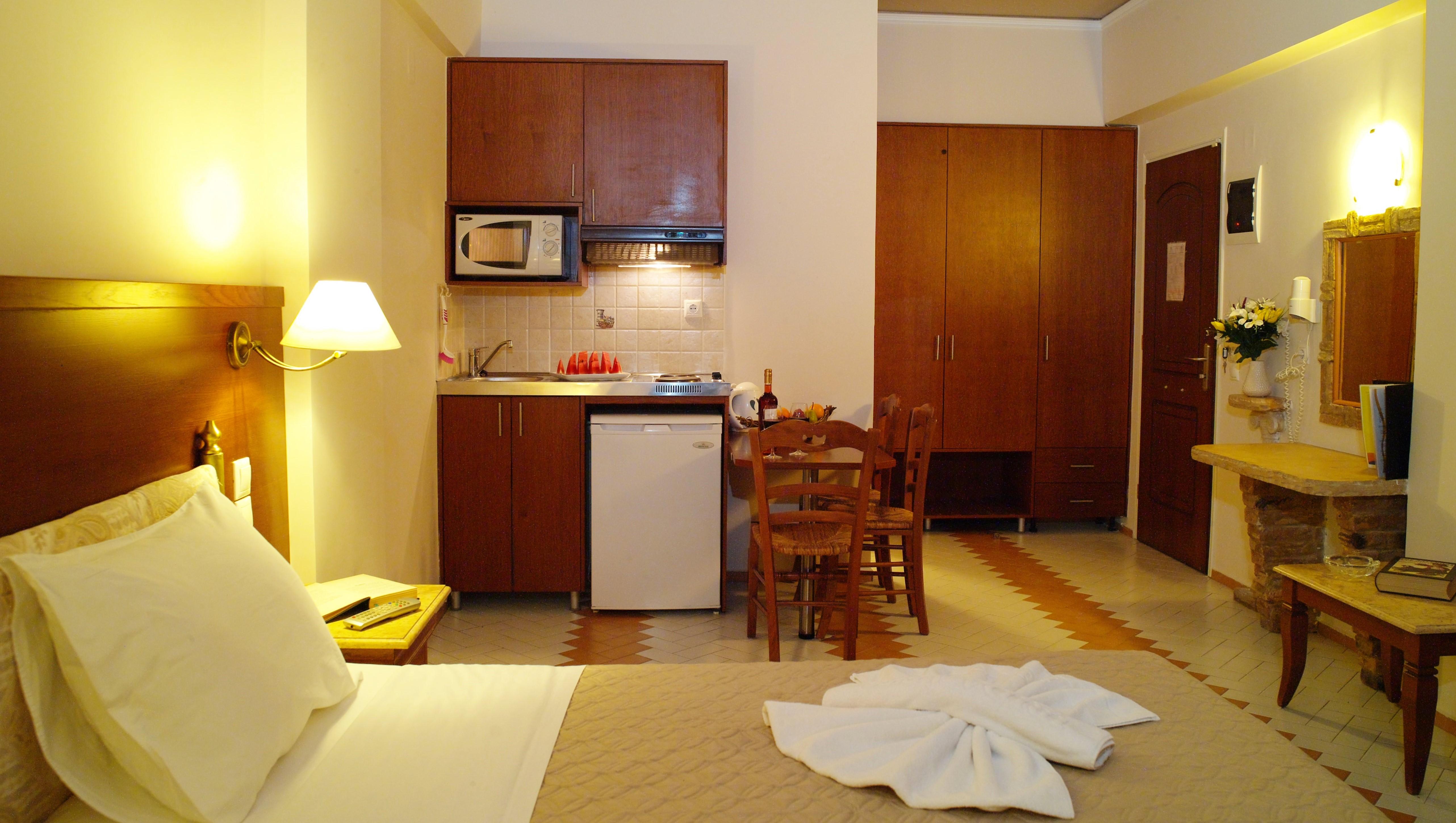 Camelot Royal Beds By Estia 3*