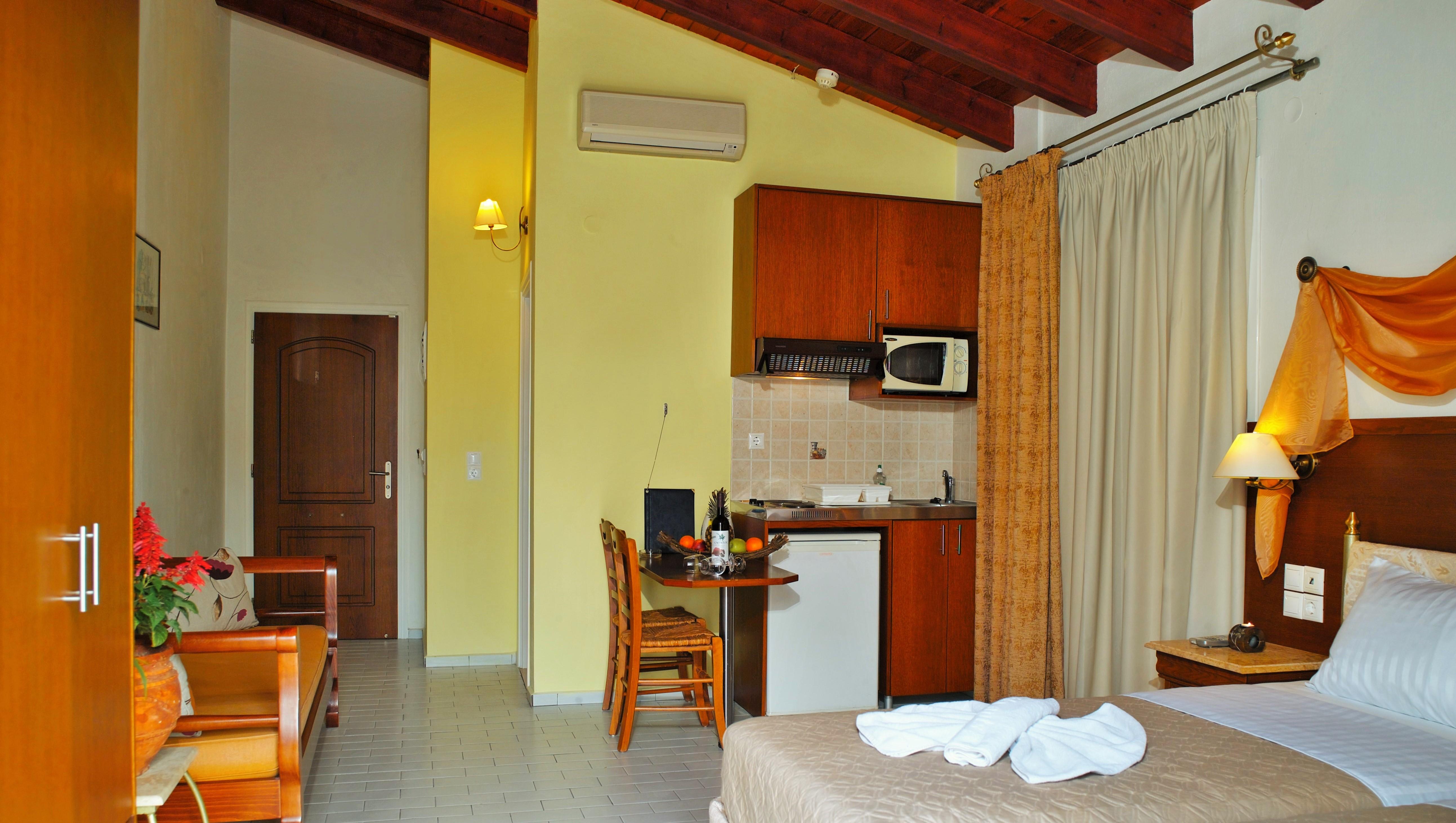 Aparthotel Camelot Royal Beds By Estia Stalida