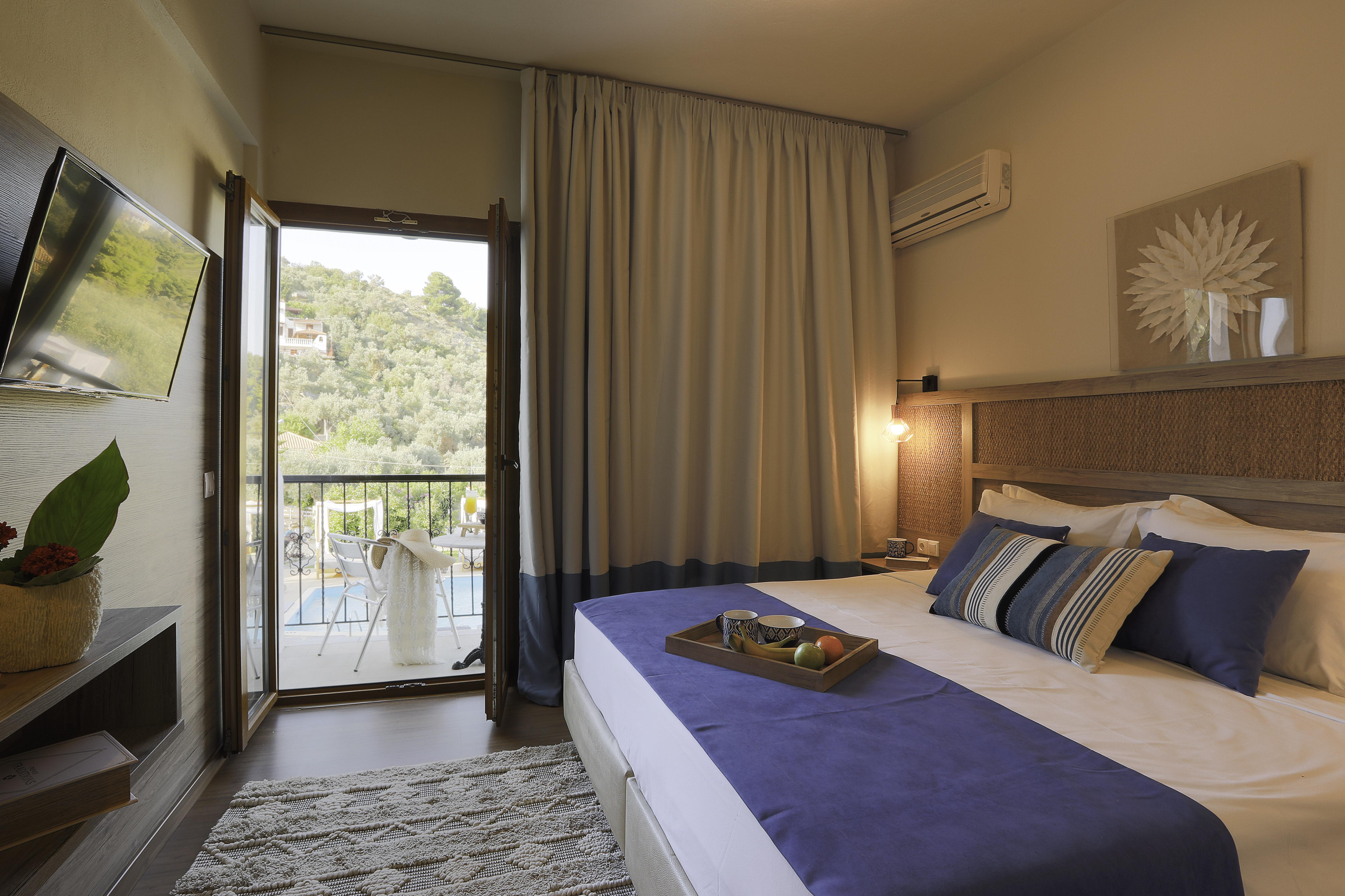 Avaton Hotel, Philian & Skiathos Town