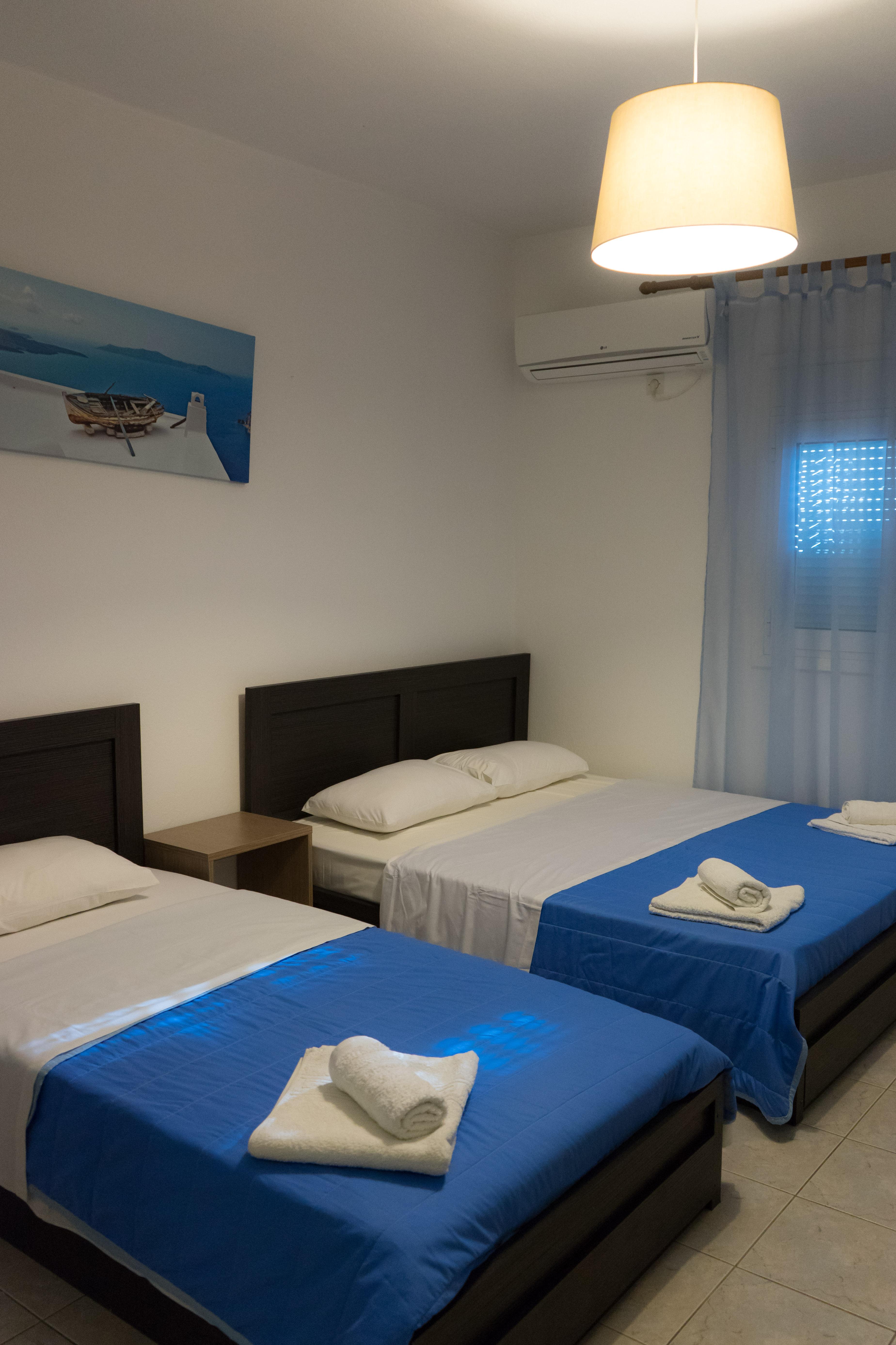 Guest house Polykratis 4*
