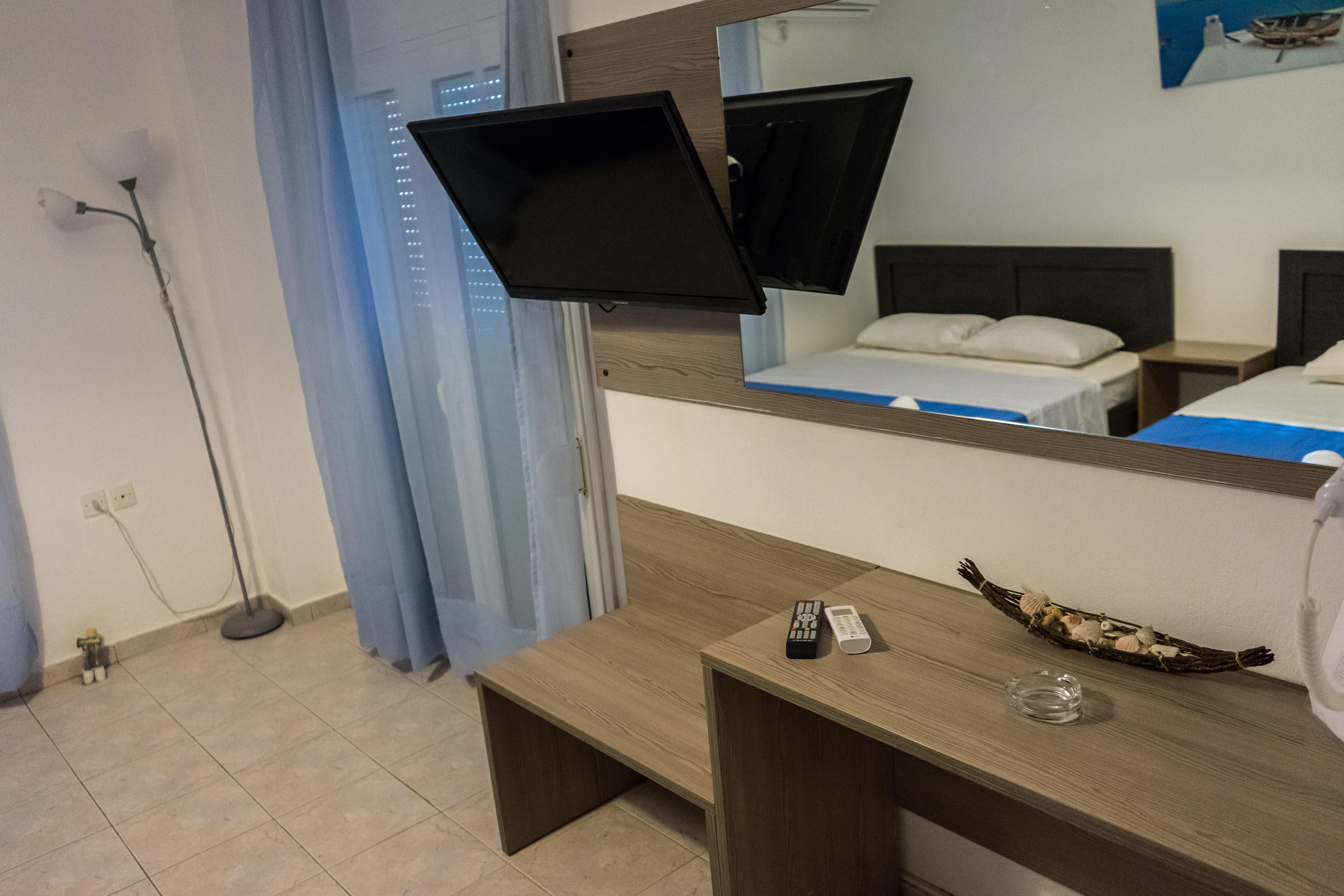 Polykratis Guest house 4*