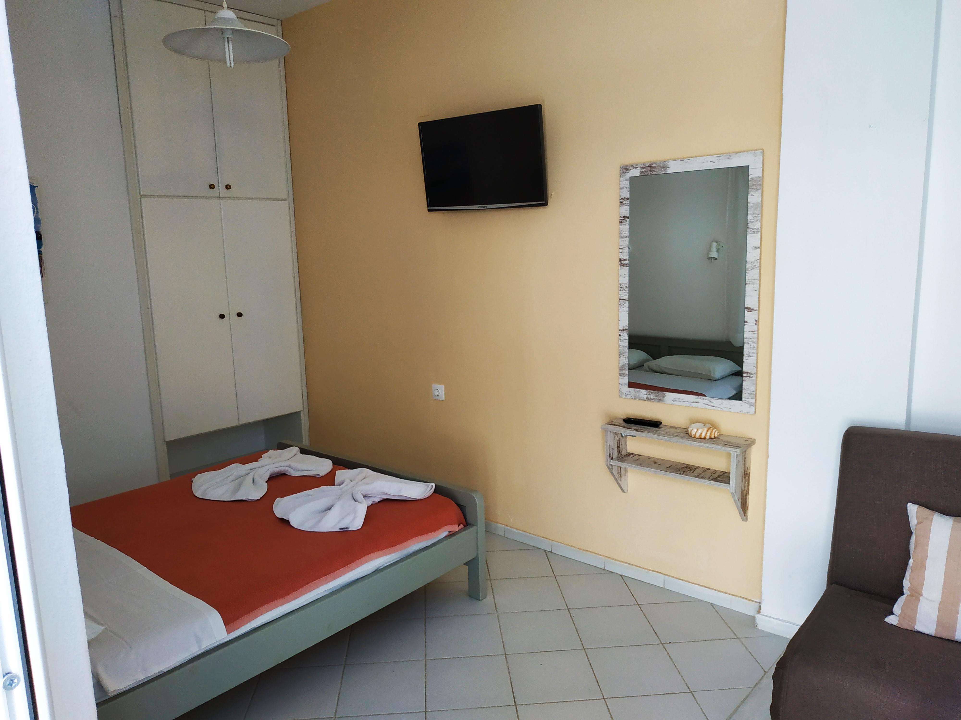 Renia Aparthotel Agia Pelagia (Crete)