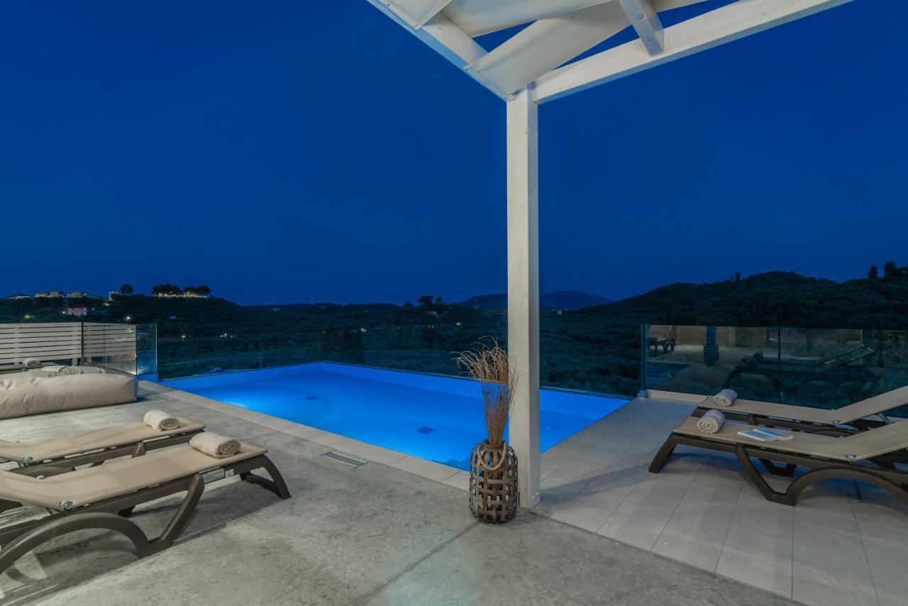 Spartakos Luxury 3 Villa
