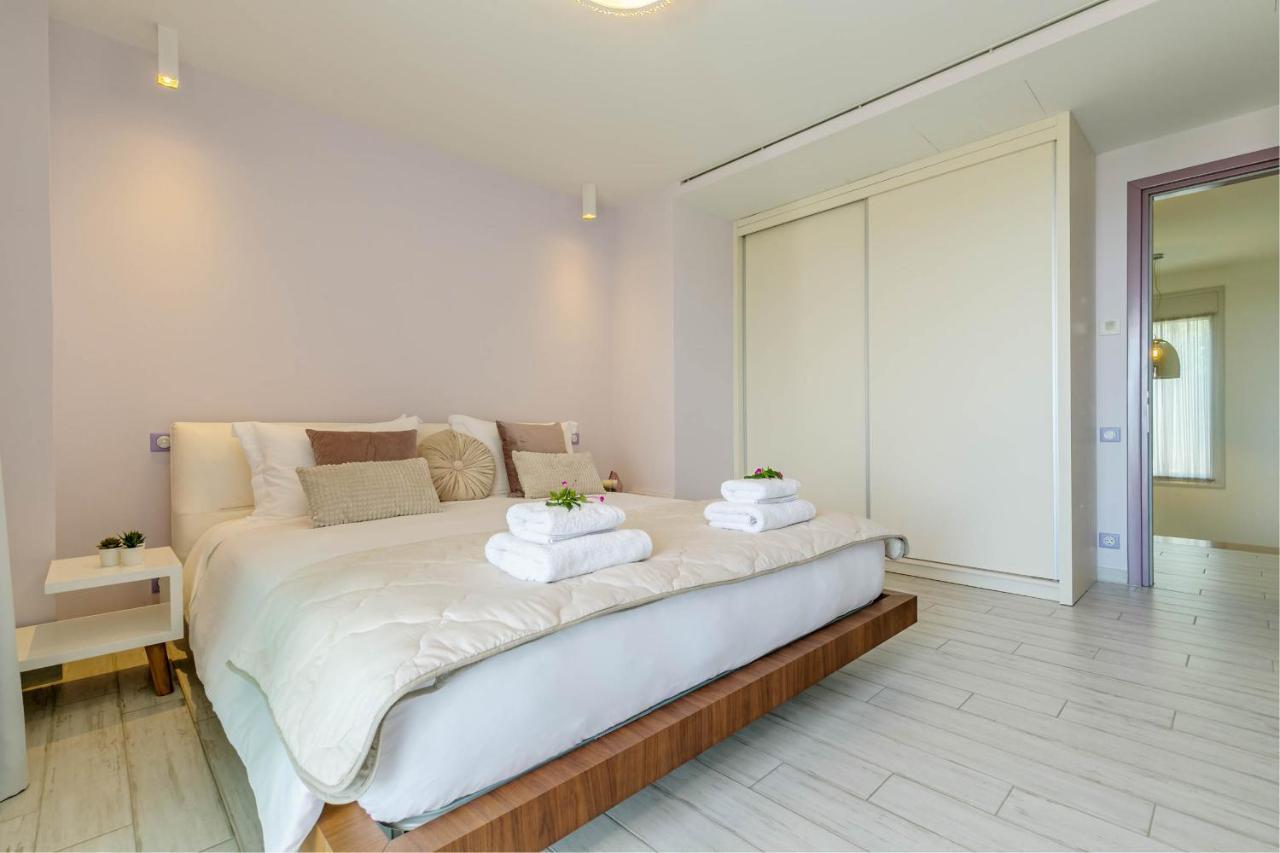 White Pearl Premium Corfu Evropouloi