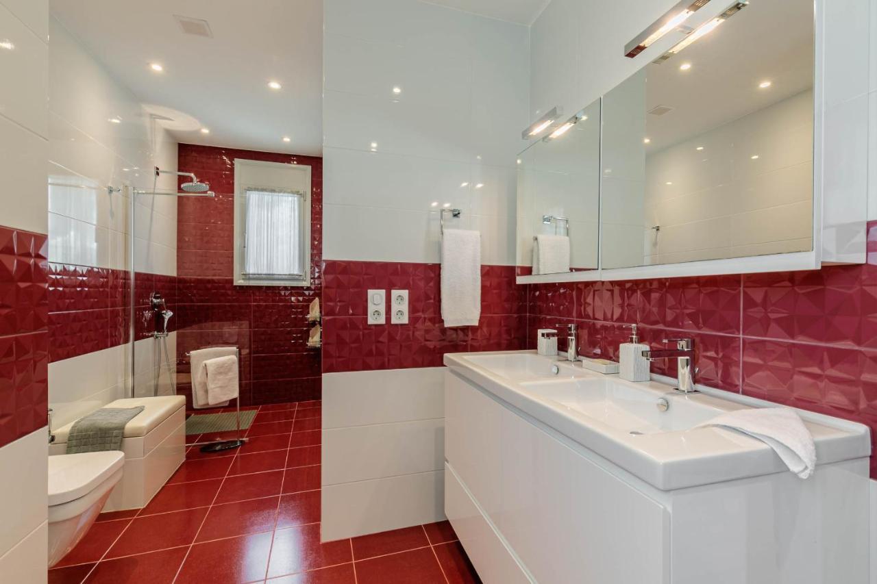 White Pearl Premium Corfu Villa