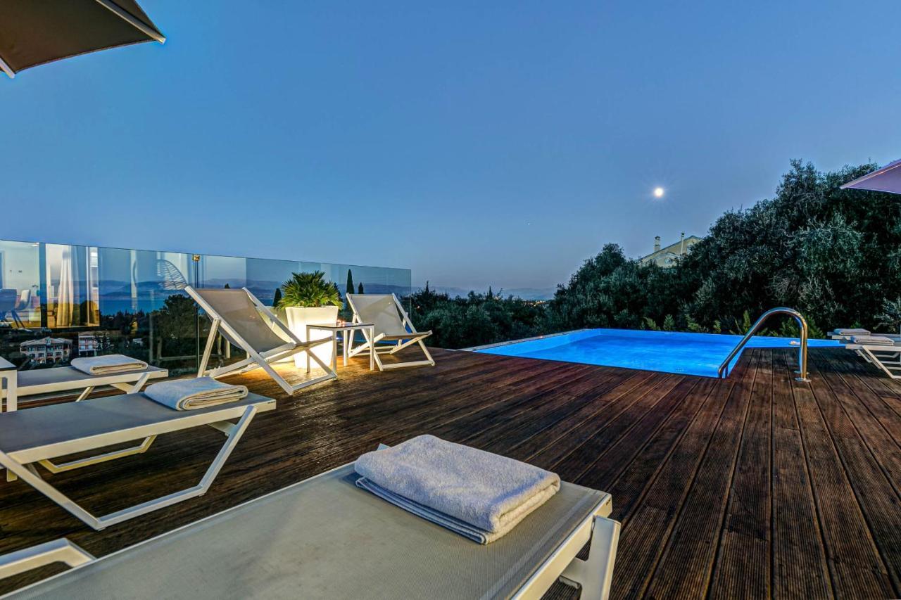White Pearl Premium Corfu Villa *
