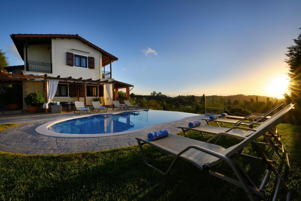 Villa Verde Villa *