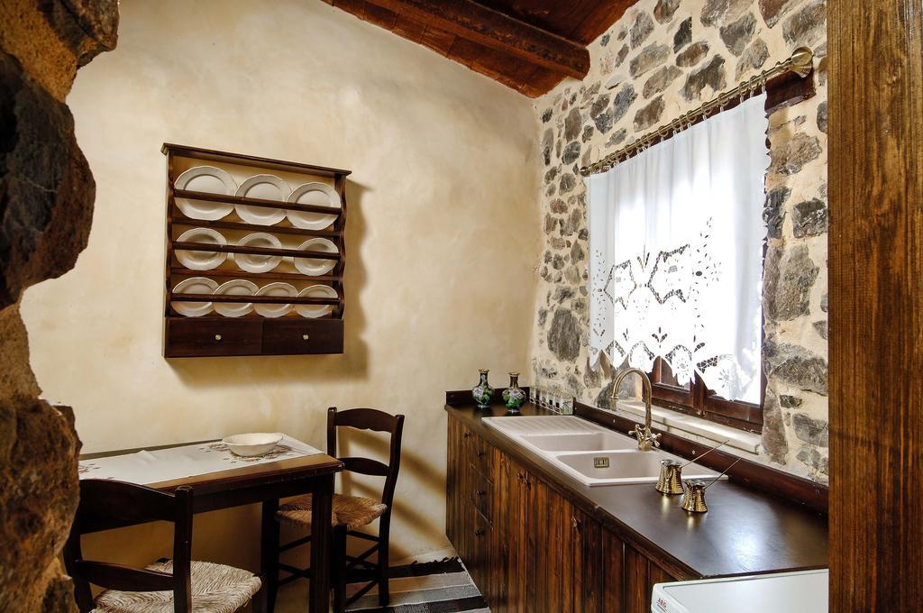 Aparthotel Thalori Traditional Ecotourism Village Kapetaniana
