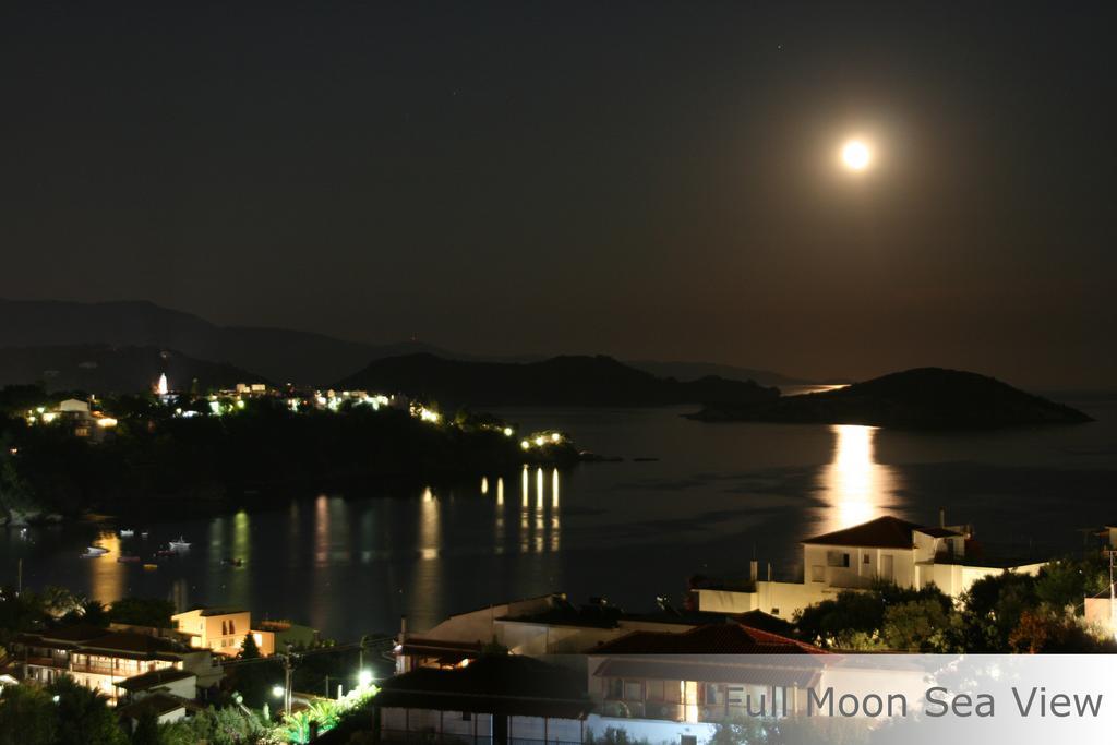 Eye Q Seaview Aparthotel Skiathos Town