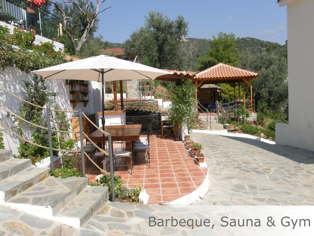 Eye Q Seaview Aparthotel Skiathos Town