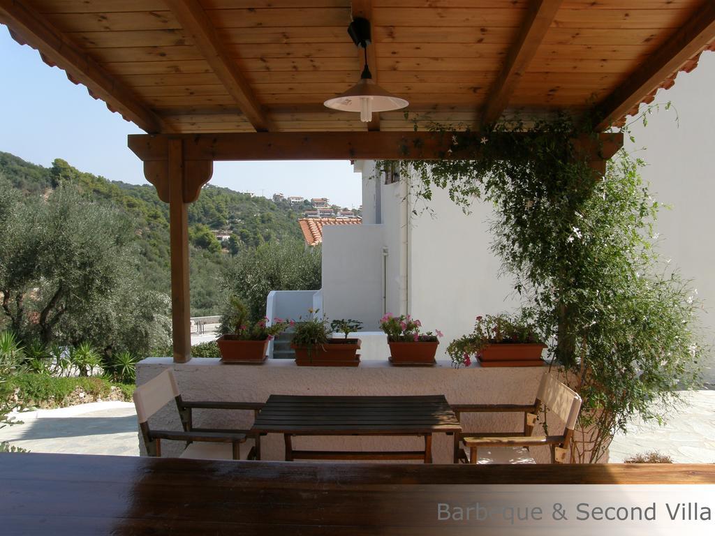 Eye Q Seaview Aparthotel Skiathos Town