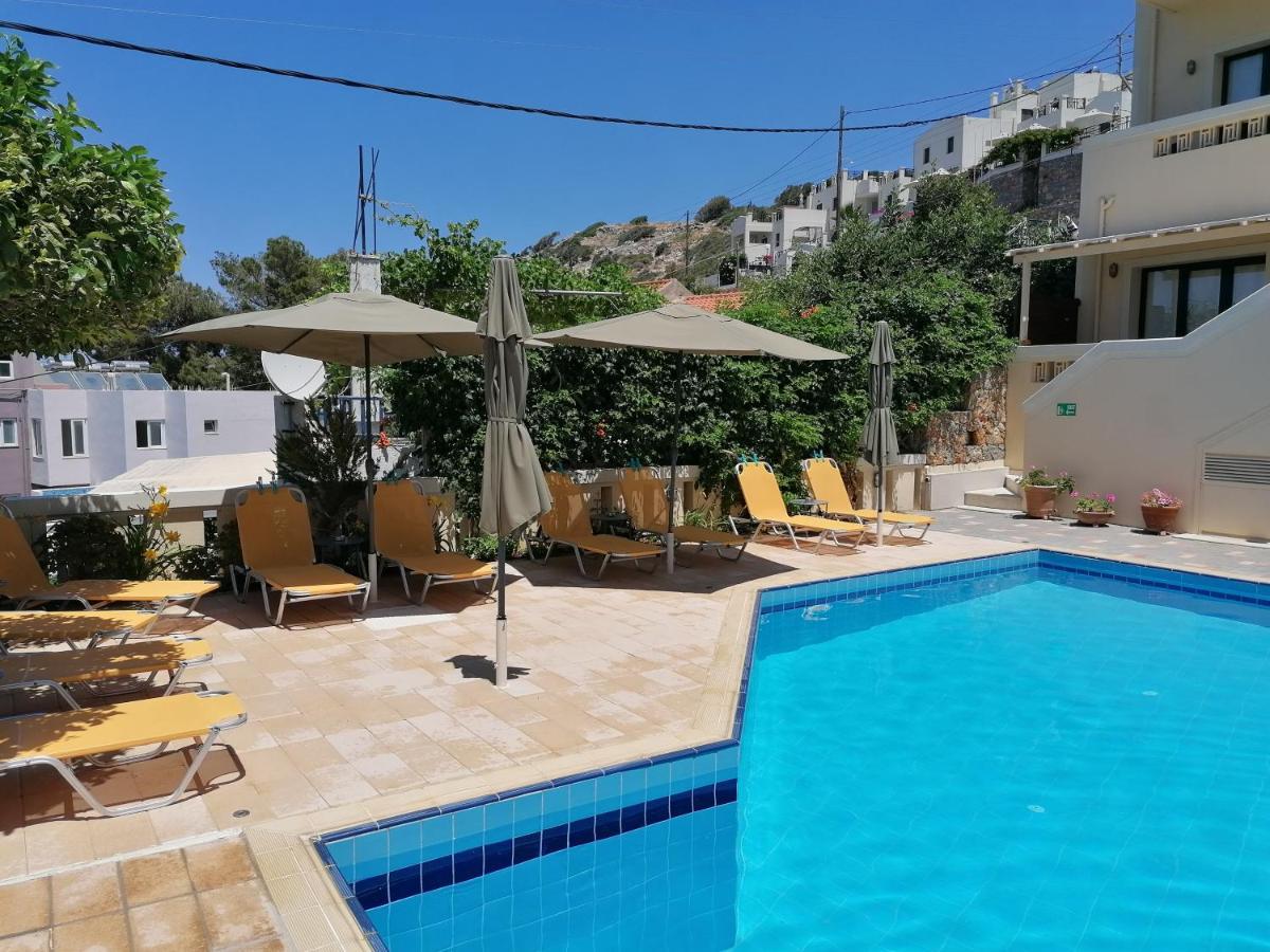 Villiana Aparthotel 3*