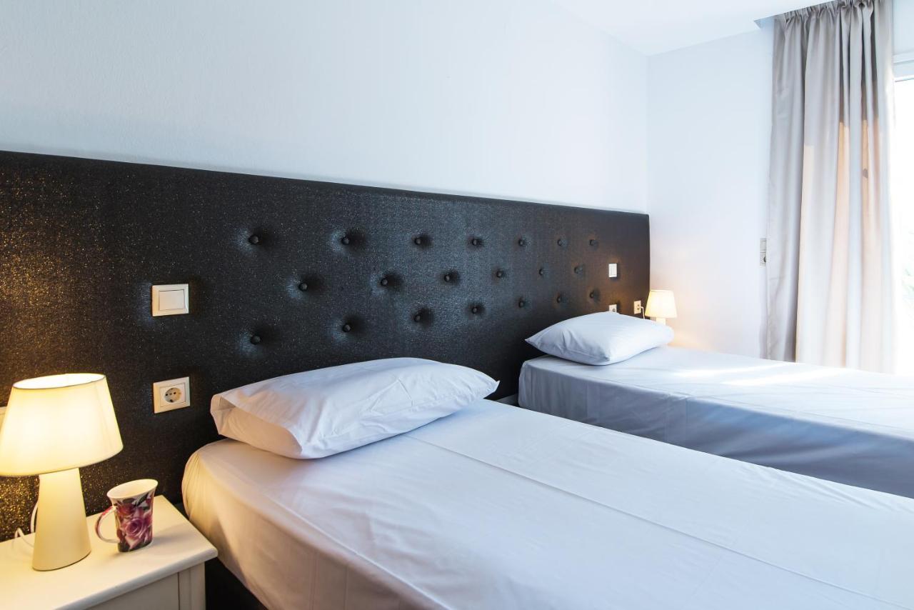Real Palace Aparthotel