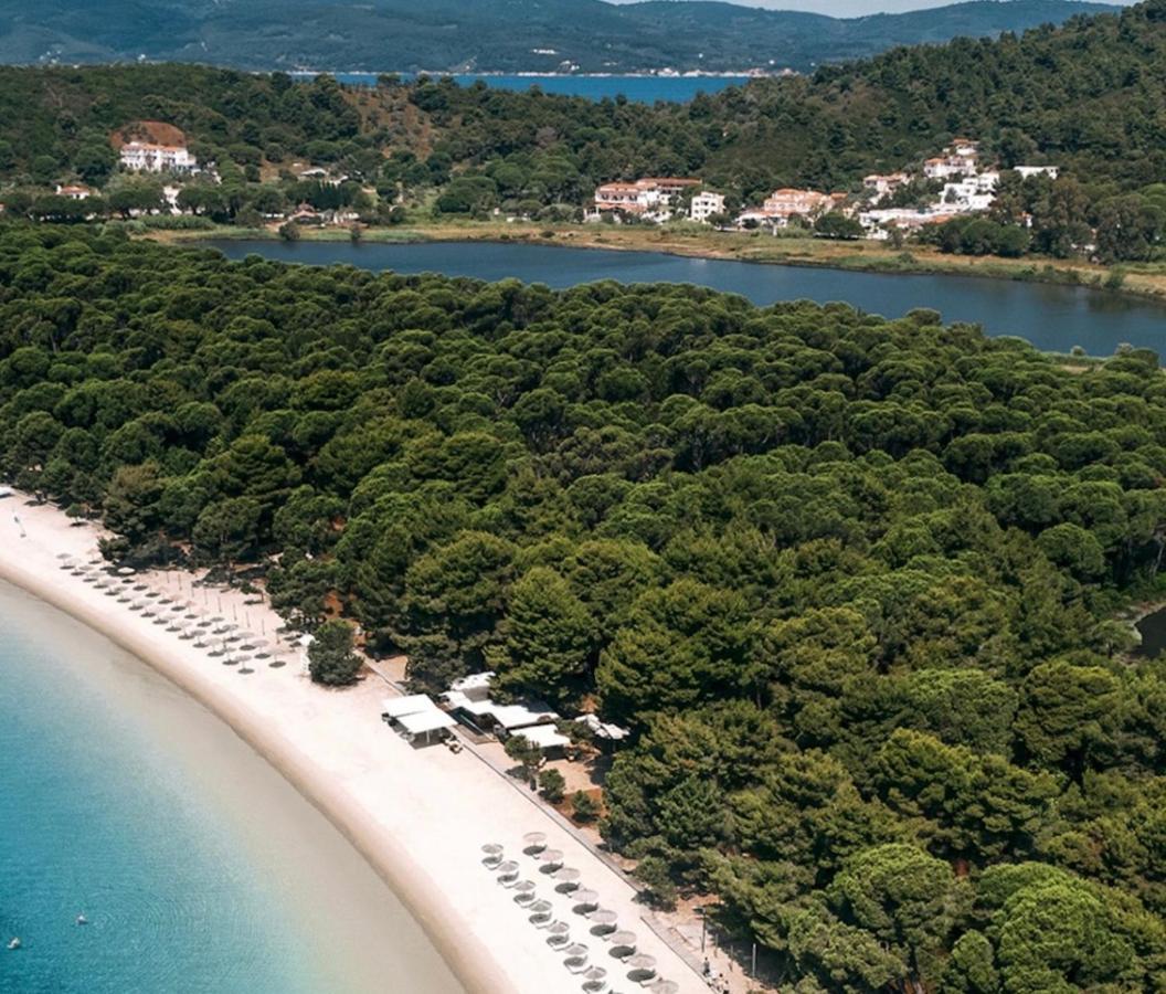 Madag Villa Koukounaries
