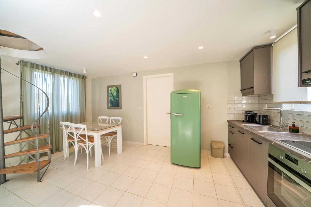 Seashell Luxury - 1 Lixouri