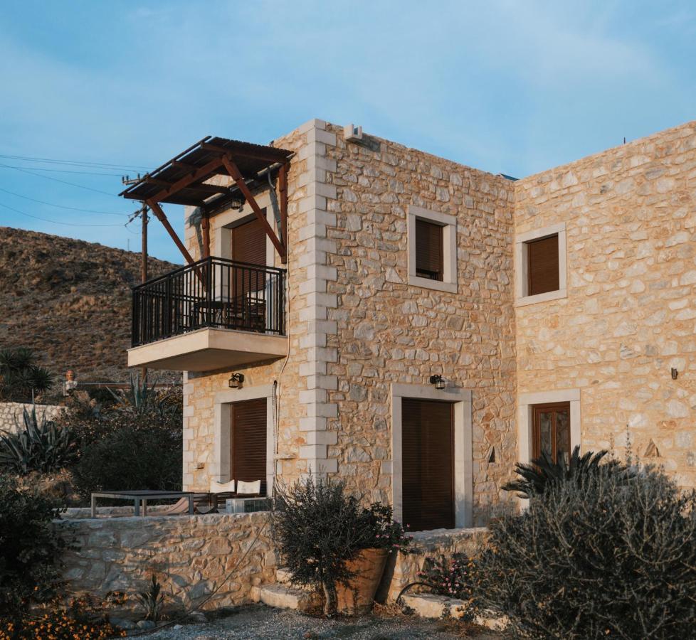 Hideaway Southcrete * Lentas
