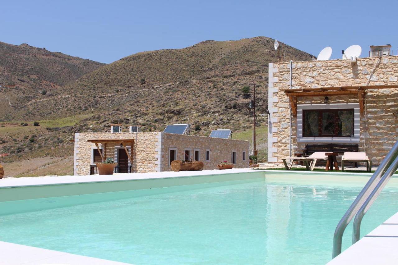 Hideaway Southcrete * Lentas