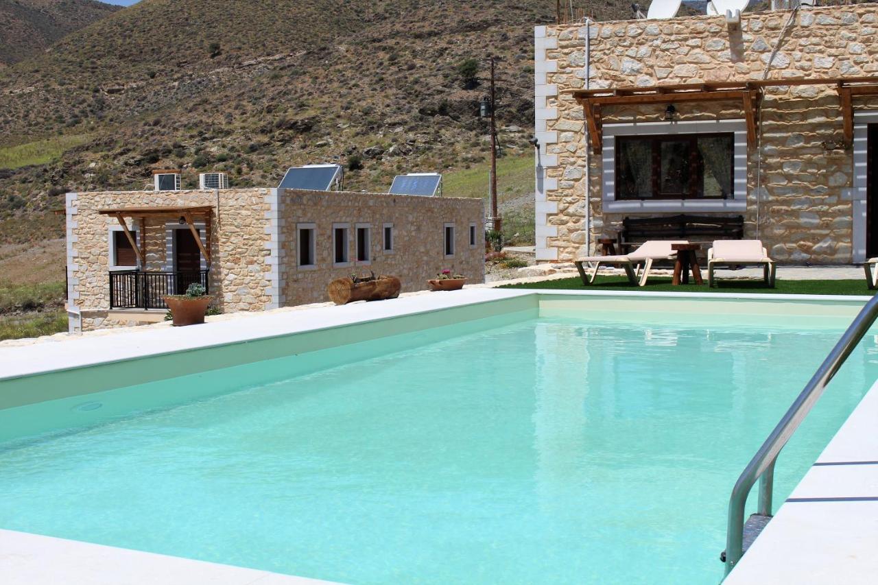 Hideaway Southcrete *