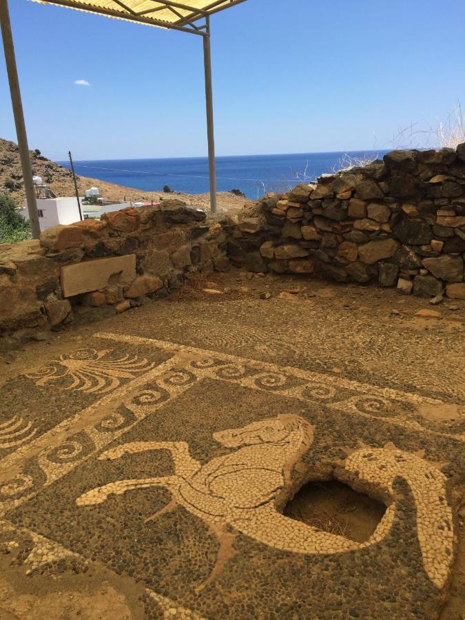 Hideaway Southcrete *