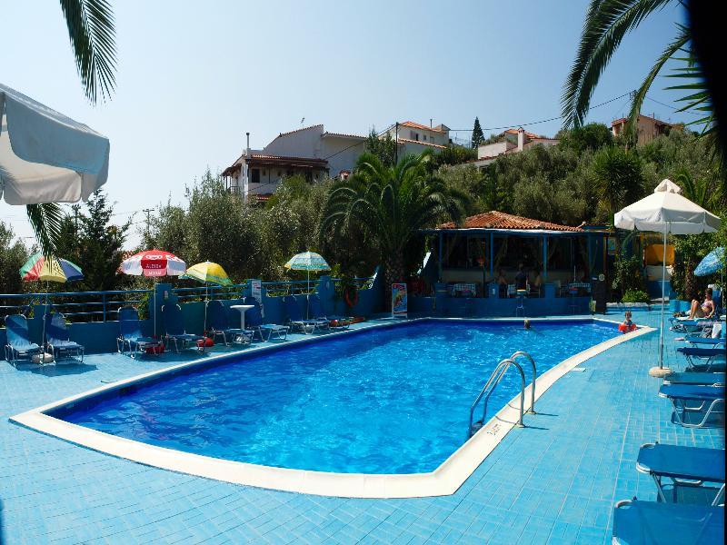 Nicolas And Aparthotel 2*