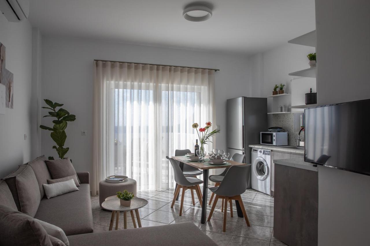 Aegean Eyes 3bd House βy The Sea