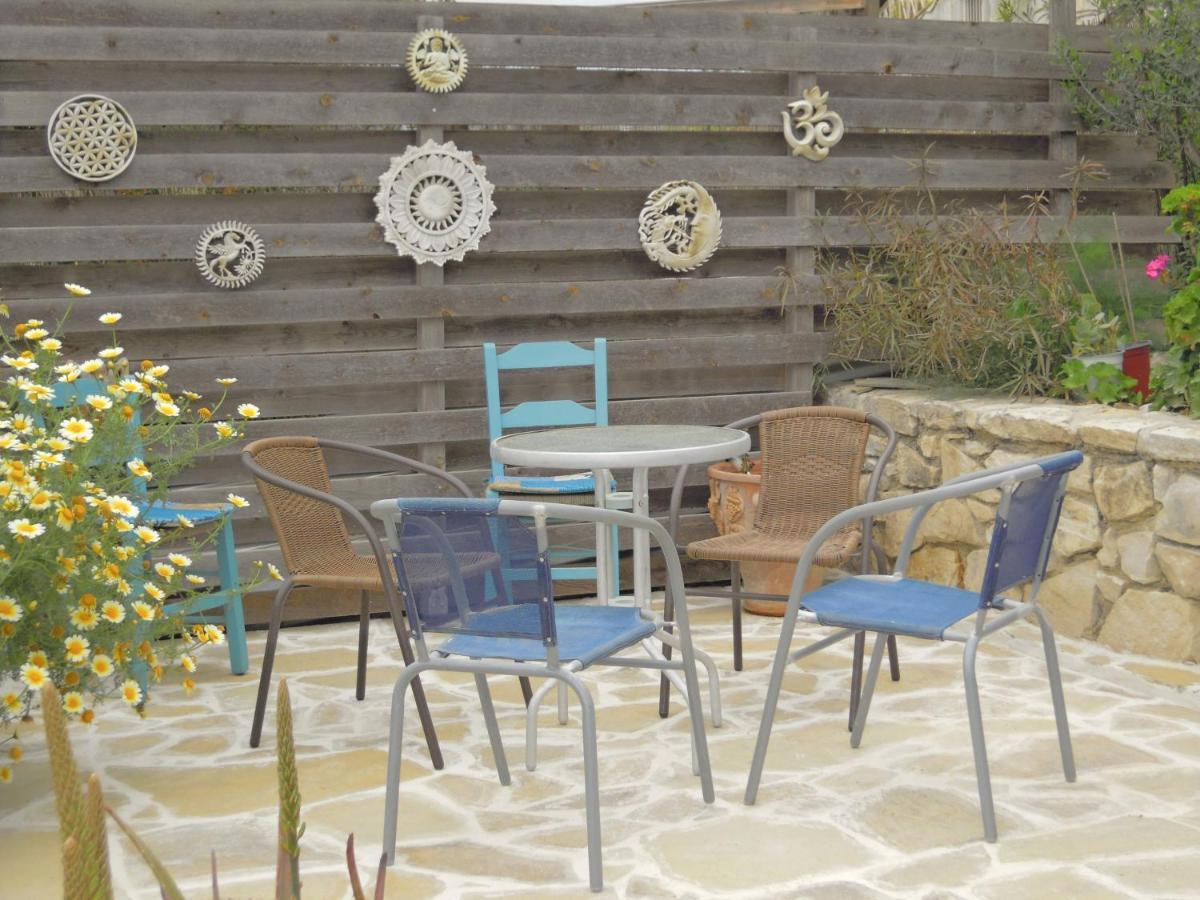 Petaloudes Apartment