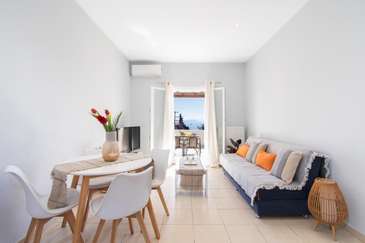 Holiday home R&c Corfiot House *