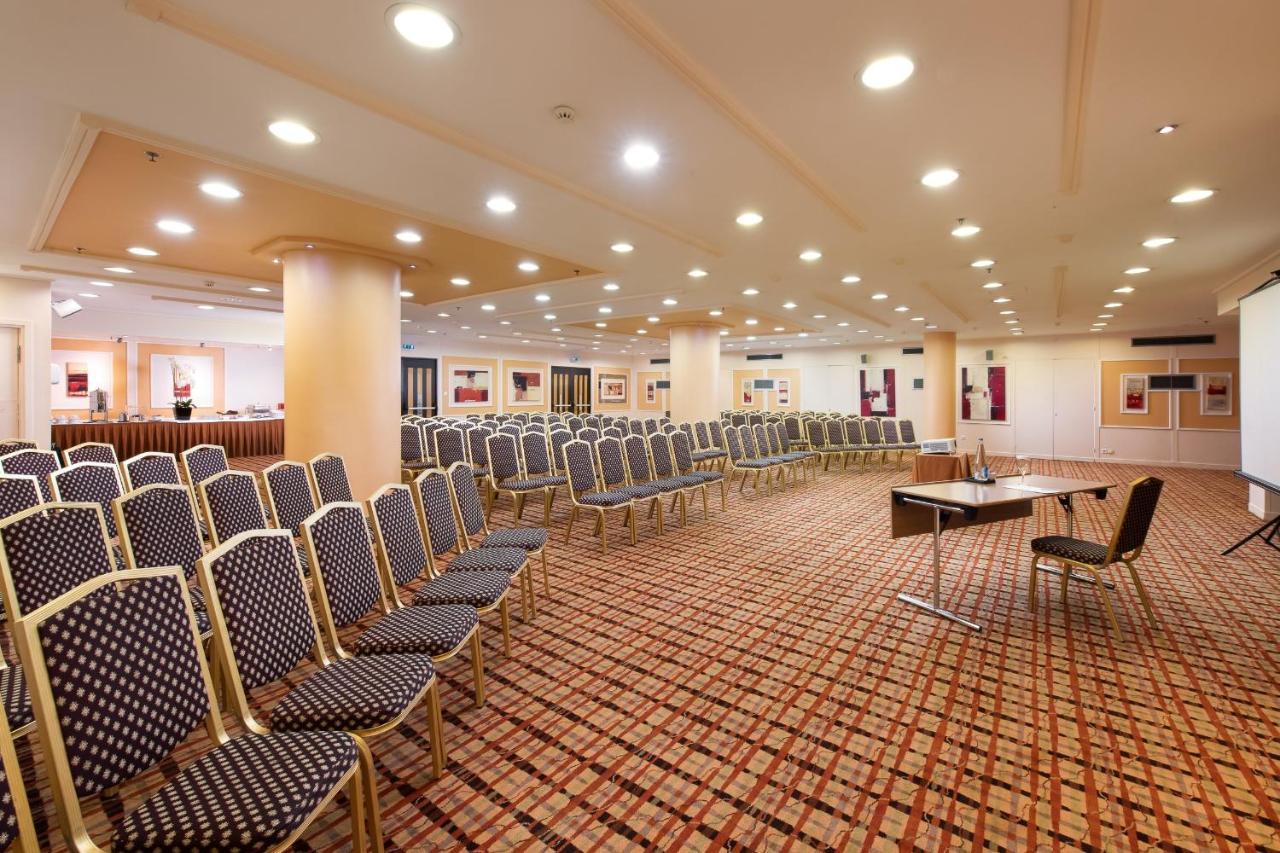 Hotel Crowne Plaza Centre By Ihg 5*