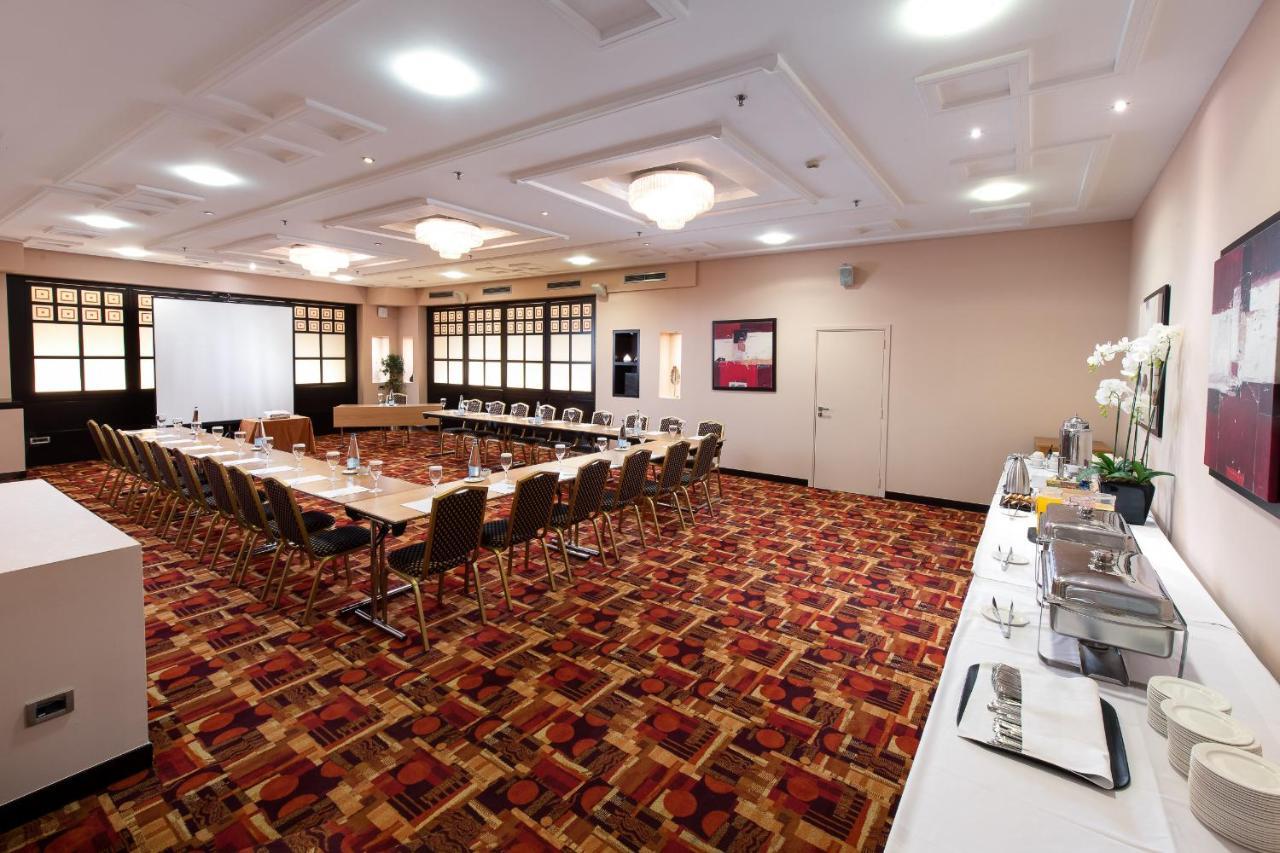 Crowne Plaza Centre By Ihg 5*