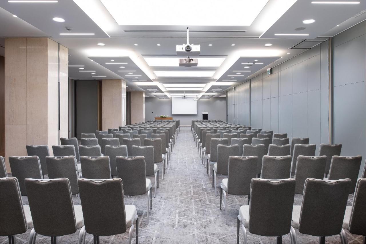 Crowne Plaza Centre By Ihg 5*