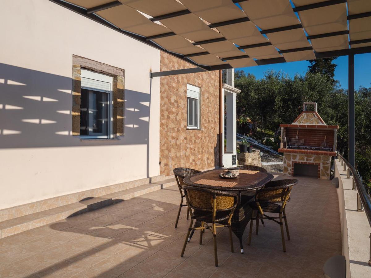 Olea Stone House Near The Sea Holiday home *