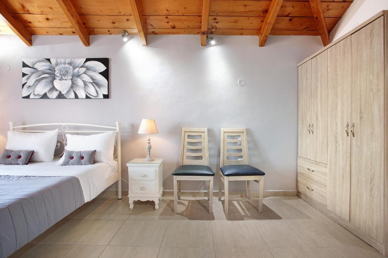 Yiannis Sea View 9 Apartment