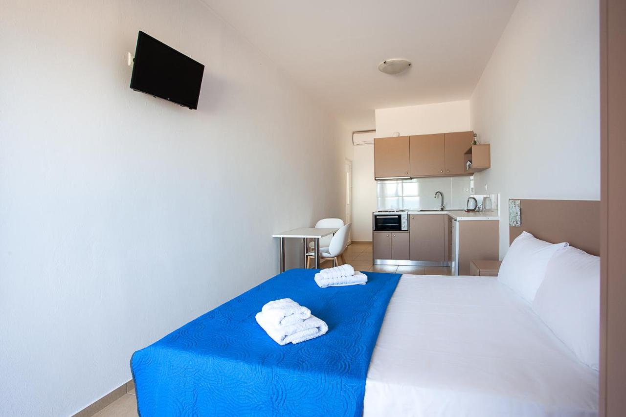Apartment Creta Beachfront β For 2 Persons By Mps