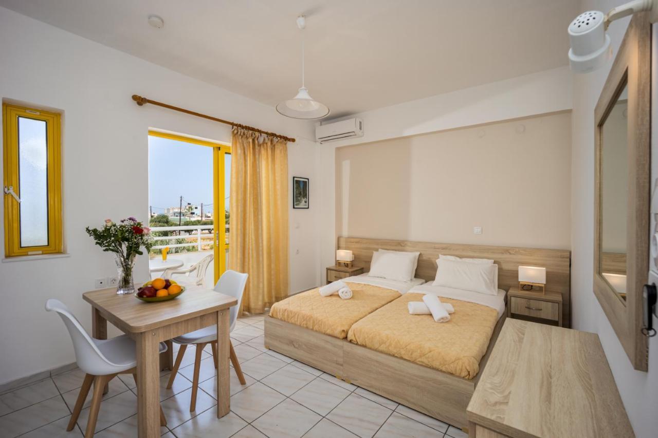 Aparthotel Cosmi Apts By Estia 3*
