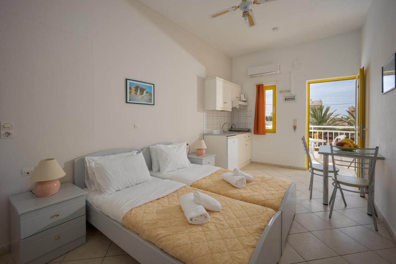 Aparthotel Cosmi Apts By Estia 3*
