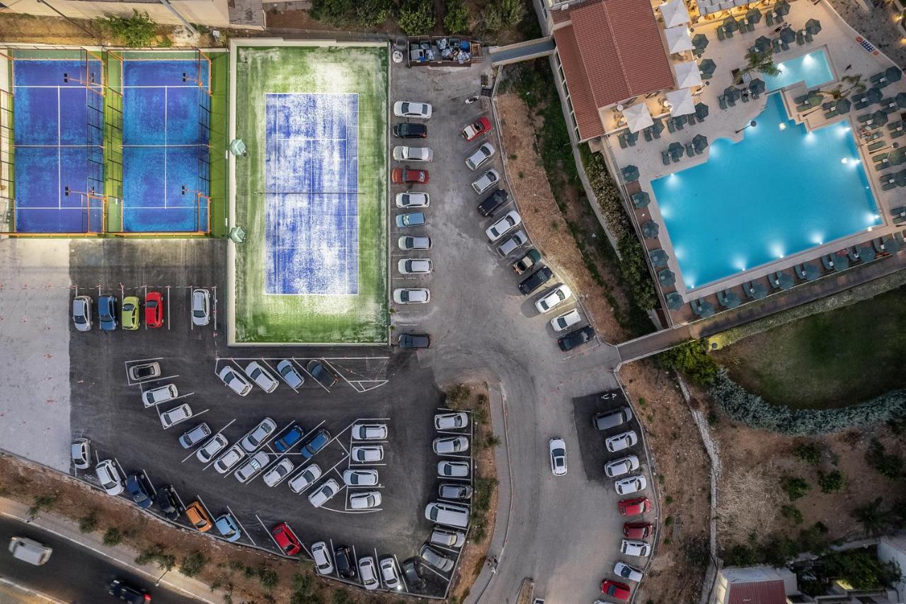 Porto Platanias &
