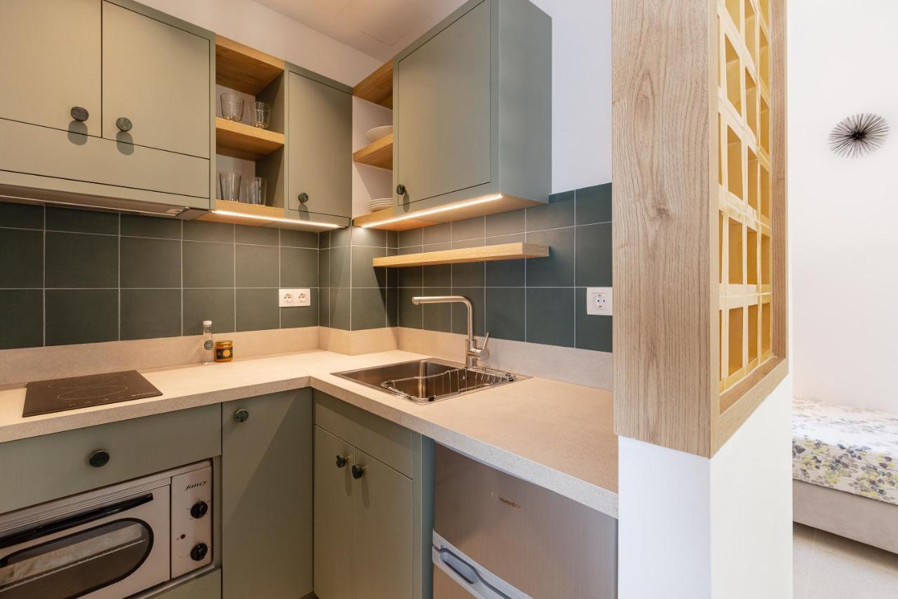 Eleftheria Studios Apartment