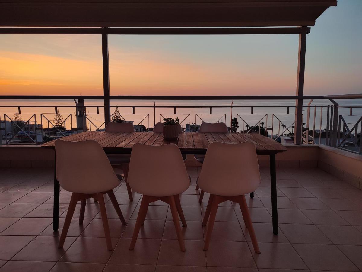 Stargaze With Sea View Apartment