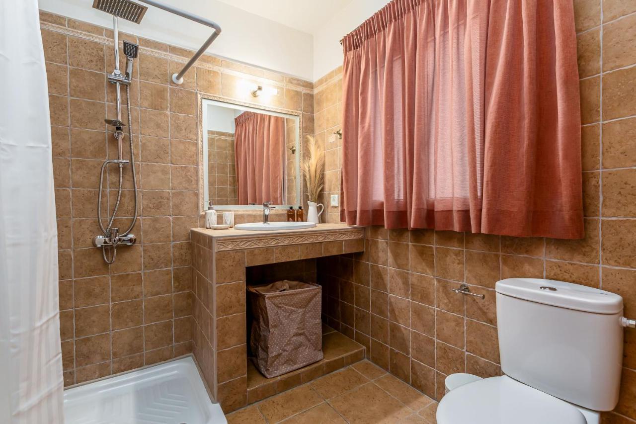 Titus Cfu Apartment