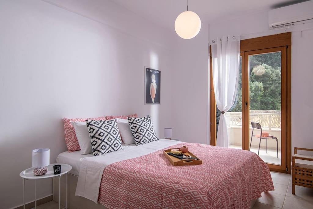 Beachfront Orange Apt-ligaria