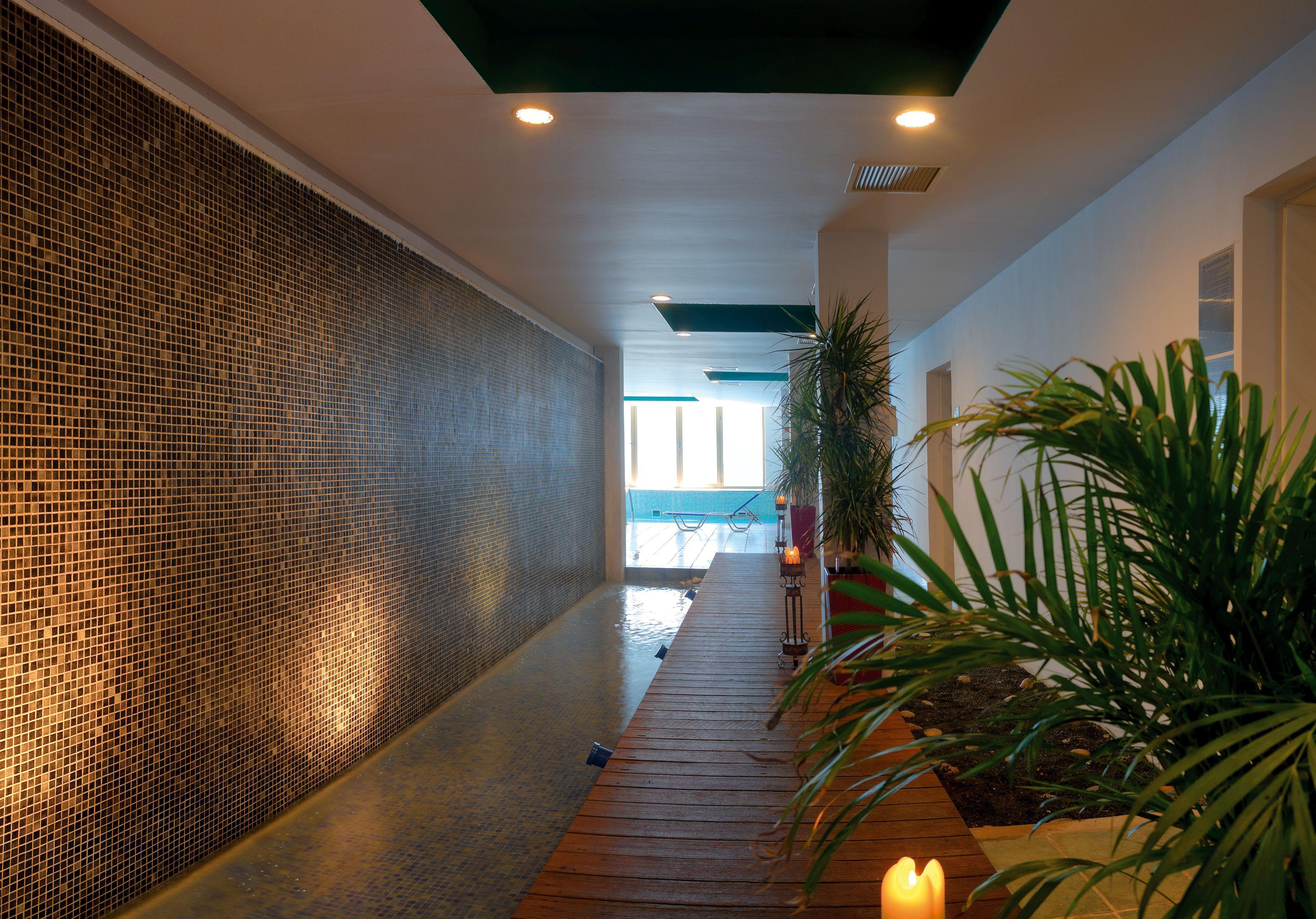 Amus & Hotel 5*