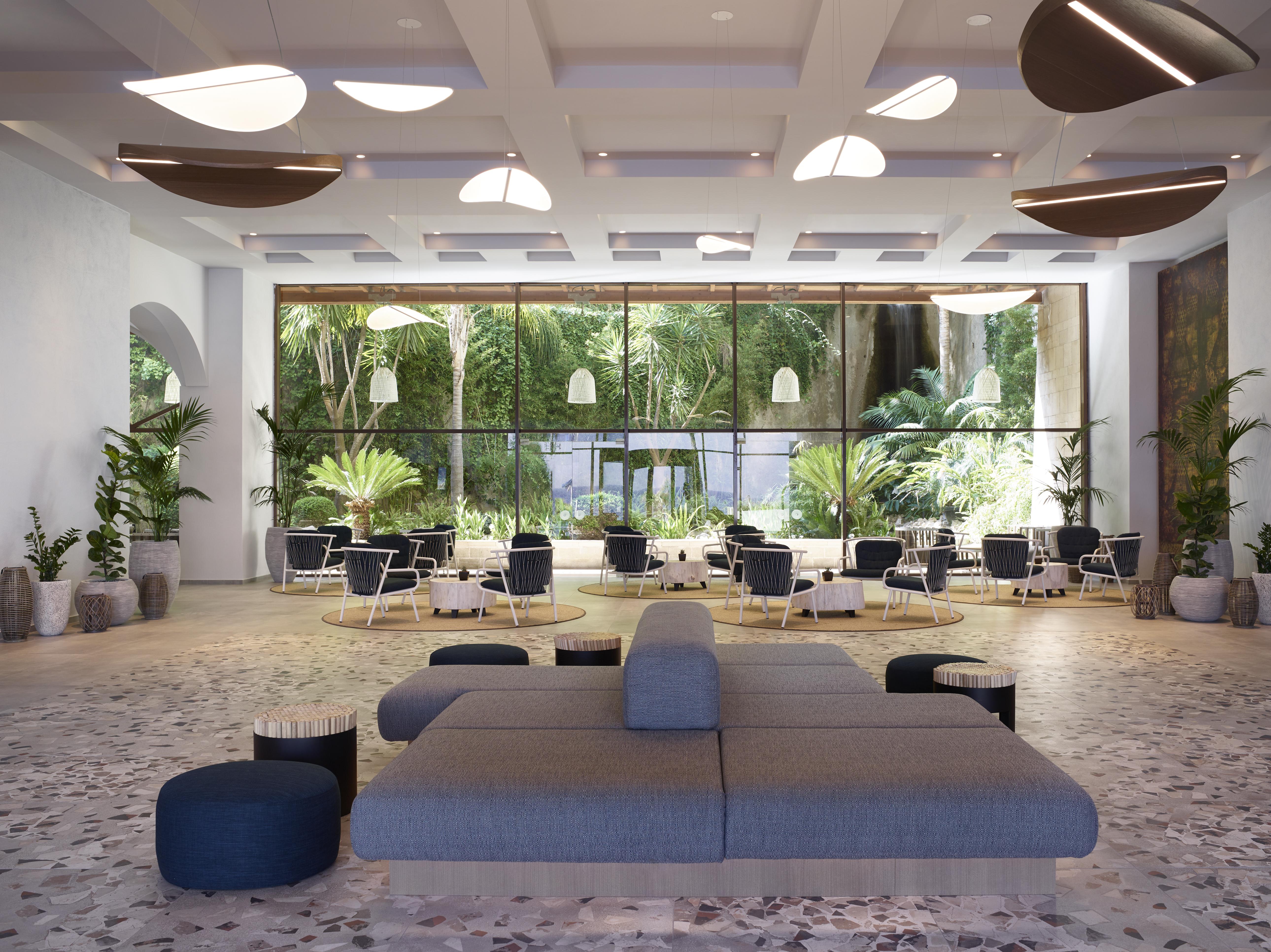 Hotel Amus & 5*