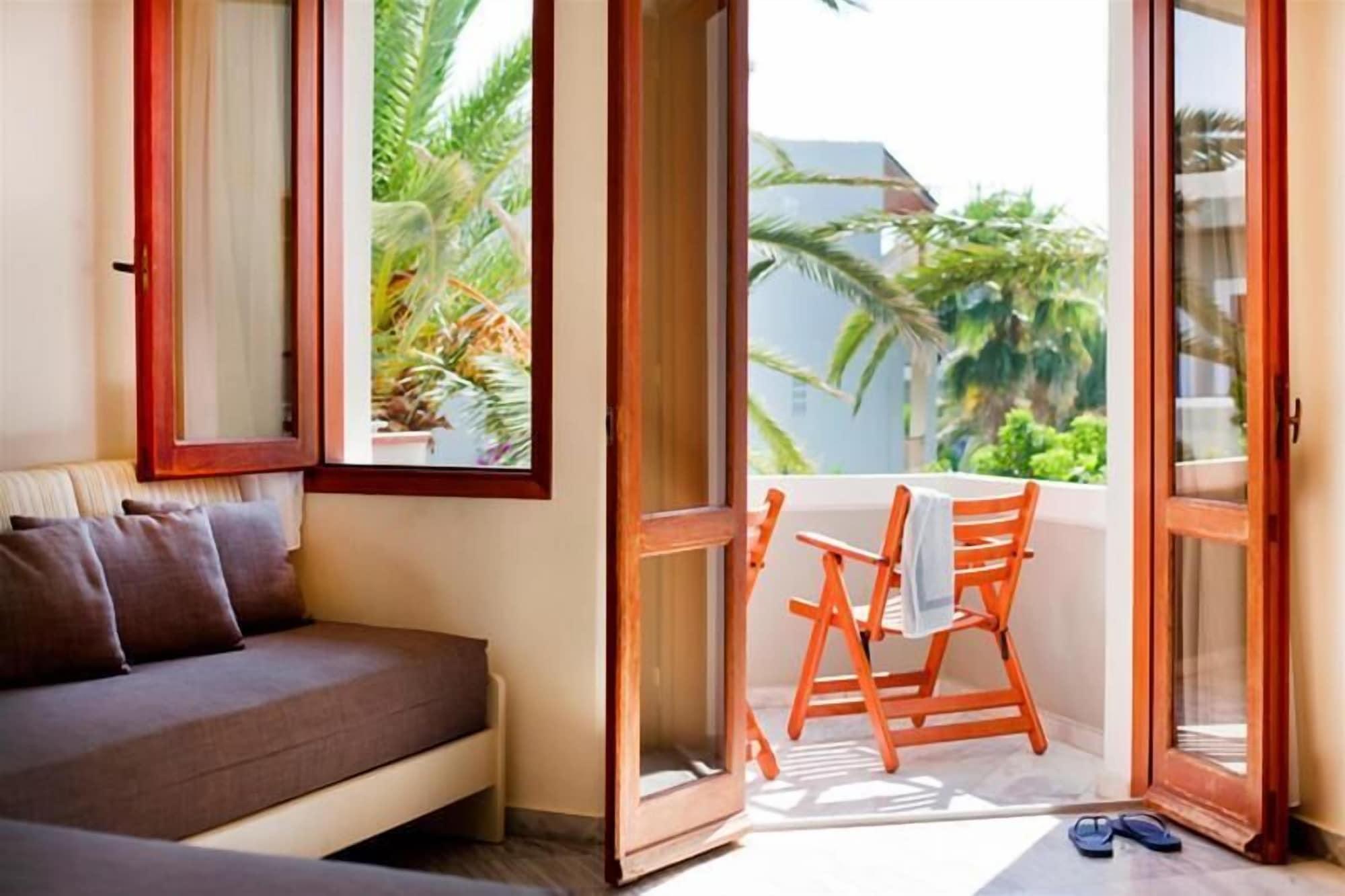 Aparthotel Casa Maria Apts