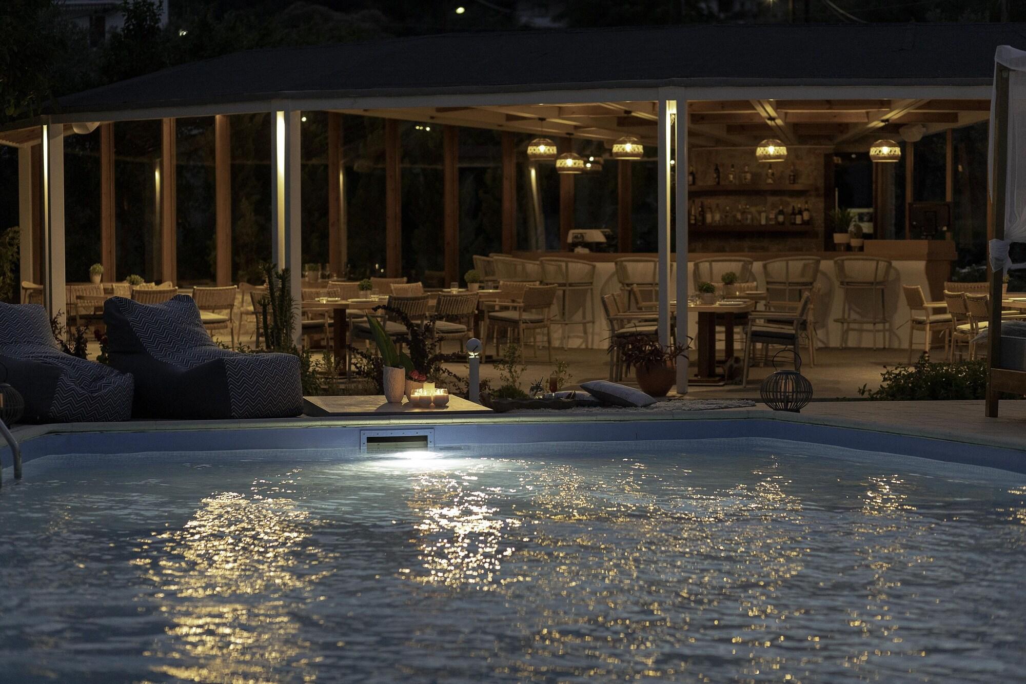Avaton Hotel, Philian & Hotel Skiathos Town