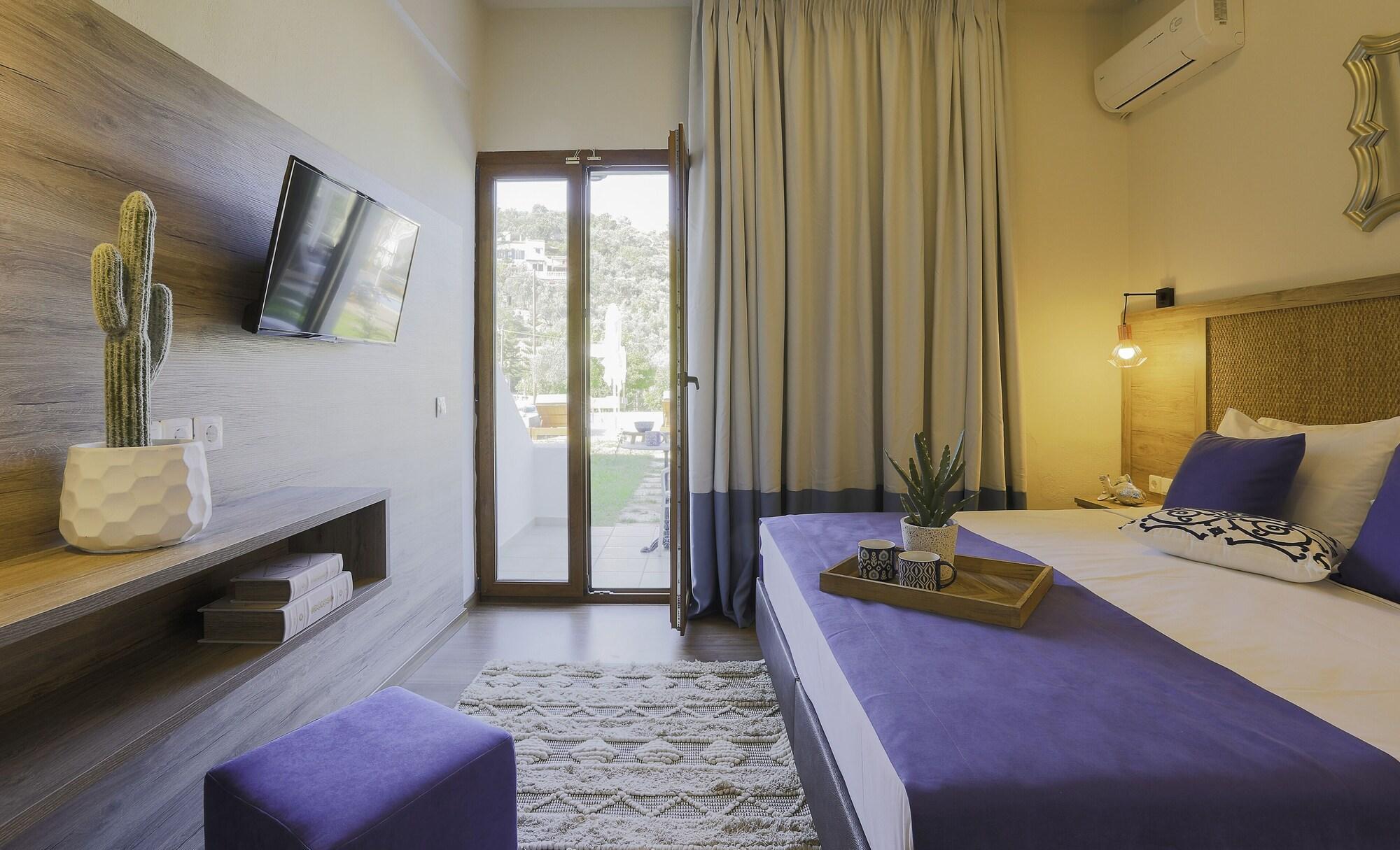 Avaton Hotel, Philian & Hotel Skiathos Town