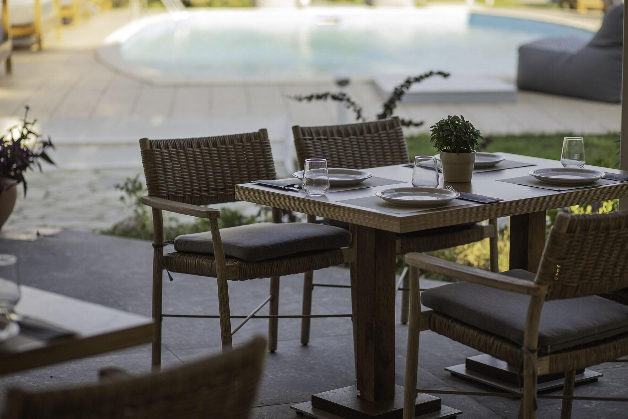 Avaton Hotel, Philian & Hotel Skiathos Town