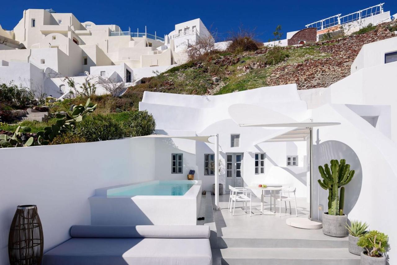 Lcv Lathouri Cave With Heated Plunge Pool Oia (Santorini)
